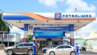 Đấu thầu tại Petrolimex Tiền Giang: Ai sẽ thắng gói thầu Lắp đặt 10 trụ biển báo giá loại cao cấp?