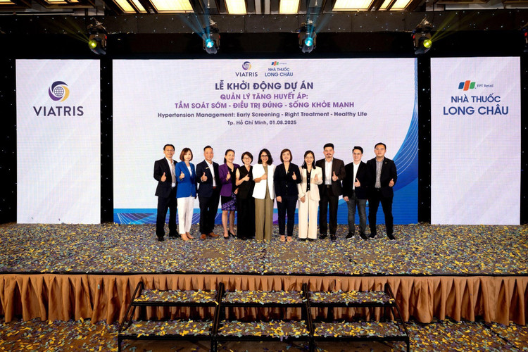 Hai đơn vị thể hiện cam kết và quyết tâm đồng hành vì sức khỏe người dân vì một Việt Nam khỏe mạnh hơn. 8.jpg