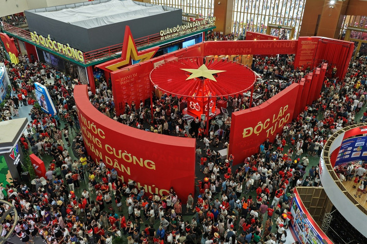 Ước tính, Triển lãm “80 năm Hành trình Độc lập - Tự do - Hạnh phúc” đón hơn 10 triệu lượt khách sau gần 3 tuần mở cửa a1.jpg