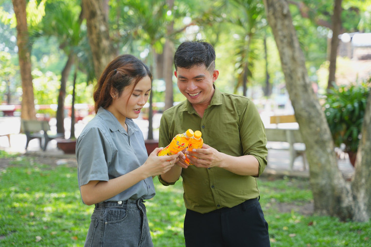 Tất cả mã dự thưởng tham gia chương trình từ 00h00 ngày 4/7 đến 23h59 ngày 2/8 đều có cơ hội trúng các giải Nhất, Nhì, Ba, Tư giá trị. 2.jpg