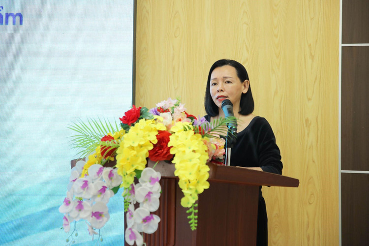 Bà Nguyễn Bạch Điệp, Chủ tịch kiêm Tổng Giám đốc hệ thống nhà thuốc Long Châu. 3.jpg