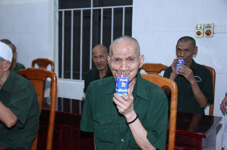 Thanh Bình). lan-2.png