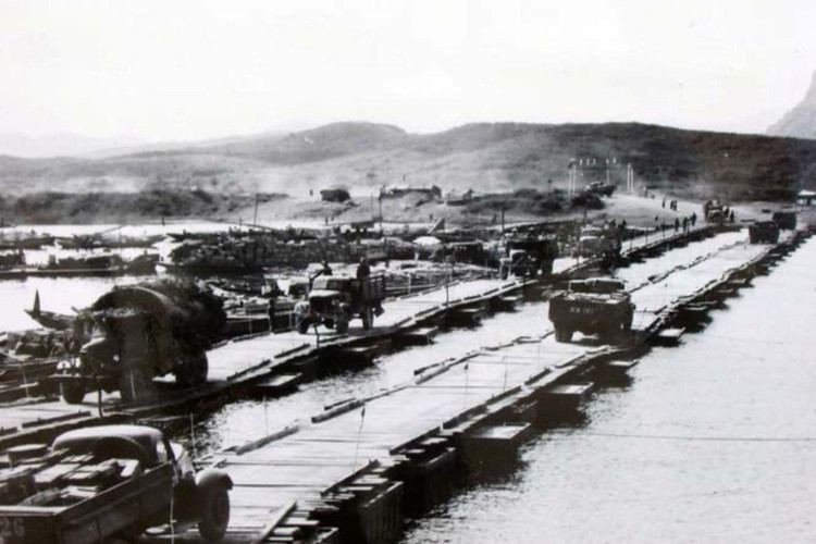 Bến phà Long Đại – nơi “mảnh bom thù dày hơn sỏi đá” (Ảnh tư liệu) 11.jpg