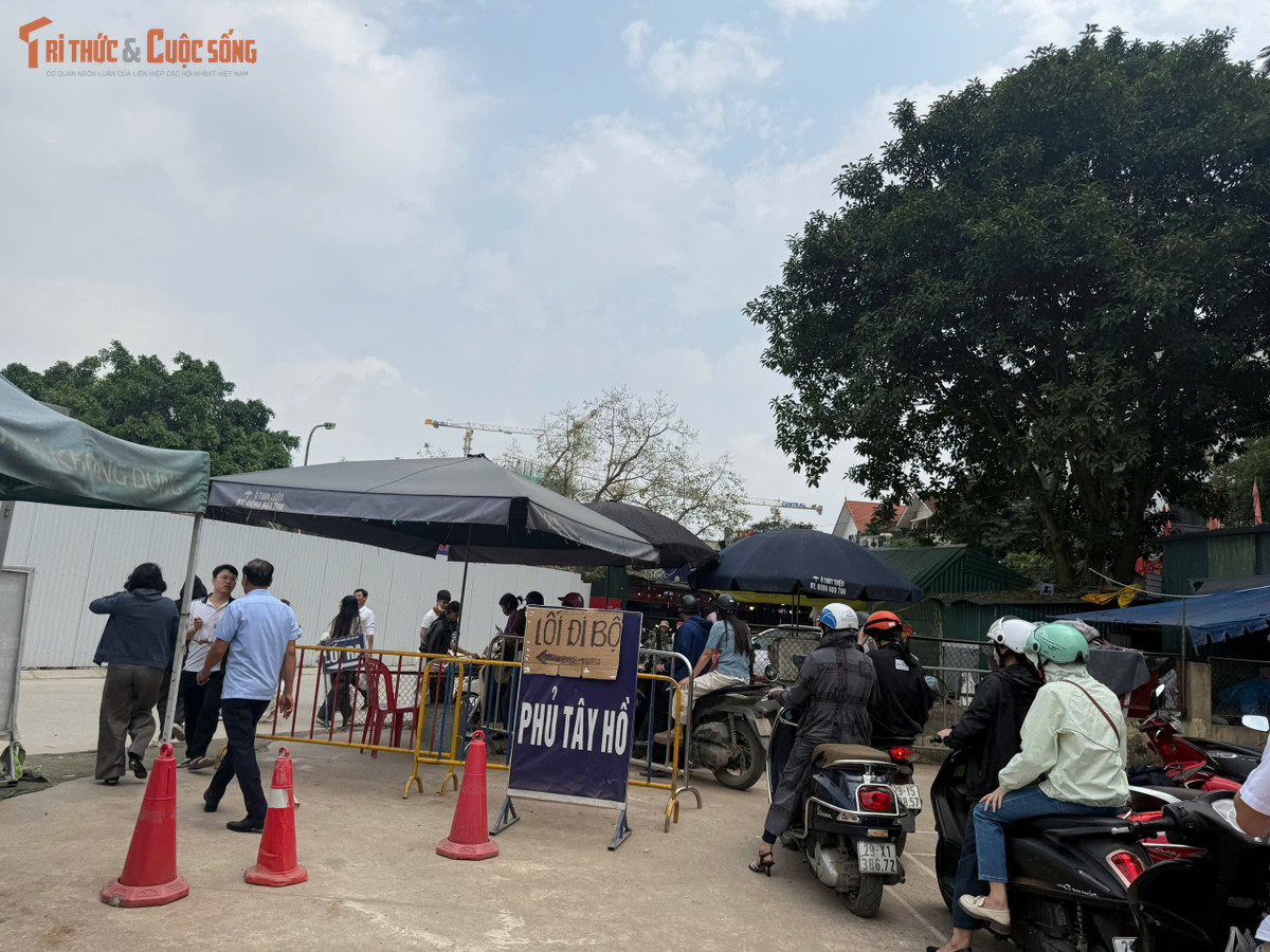 Người dân có thể dễ dàng tìm chỗ gửi xe với mức giá công khai, không ghi nhận phản ánh về việc thu phí quá quy định.