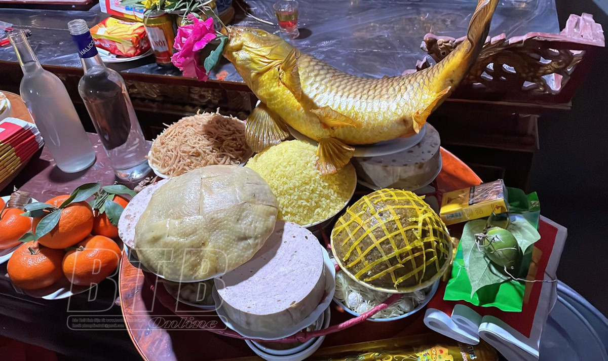 Ẩm thực Hưng Yên nổi tiếng với nhiều đặc sản truyền thống như bún bung, bánh cáy, canh cá Quỳnh Côi. Bên cạnh những món ăn quen thuộc ấy, du khách còn có dịp khám phá một món ăn dân dã nhưng cực kỳ kỳ công: cá “nằm võng” trứ danh của làng Diệc (xã Ngự Thiên, Hưng Yên). Ảnh Báo Thái Bình