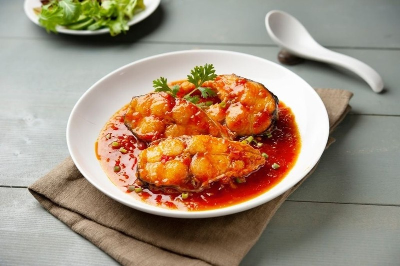 Người gặp vấn đề về tiết niệu, đặc biệt là những ai bị đi tiểu không tự chủ, cũng nên hạn chế cà chua. Thực phẩm giàu axit có thể kích thích bàng quang, làm tình trạng tiểu tiện trở nên khó kiểm soát hơn. Ảnh minh họa