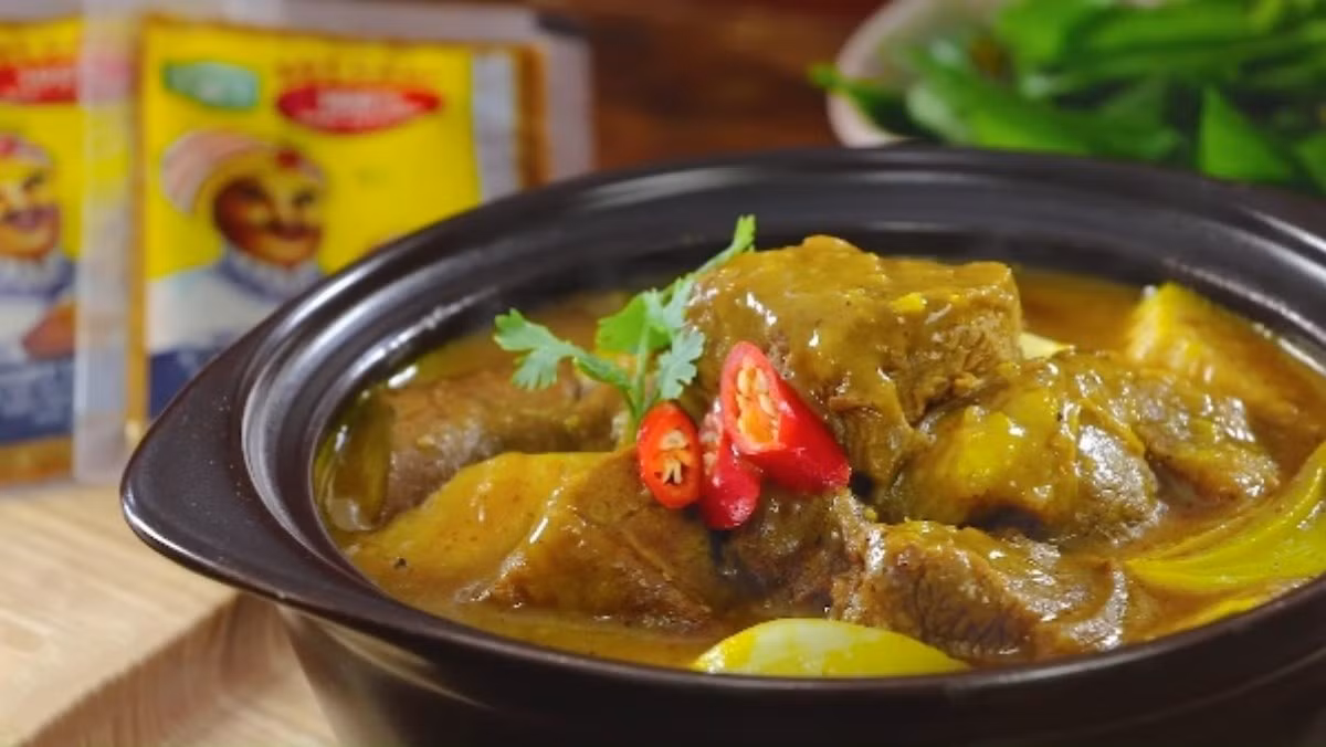 Các chuyên gia dinh dưỡng cho rằng, thịt dê là thực phẩm tốt cho sức khỏe nếu được sử dụng hợp lý. Việc ăn với lượng vừa phải, lựa chọn cách chế biến phù hợp và kết hợp cùng chế độ ăn uống cân đối, đa dạng sẽ giúp người tiêu dùng tận dụng được tối đa những lợi ích mà loại thực phẩm này mang lại. Ảnh minh họa