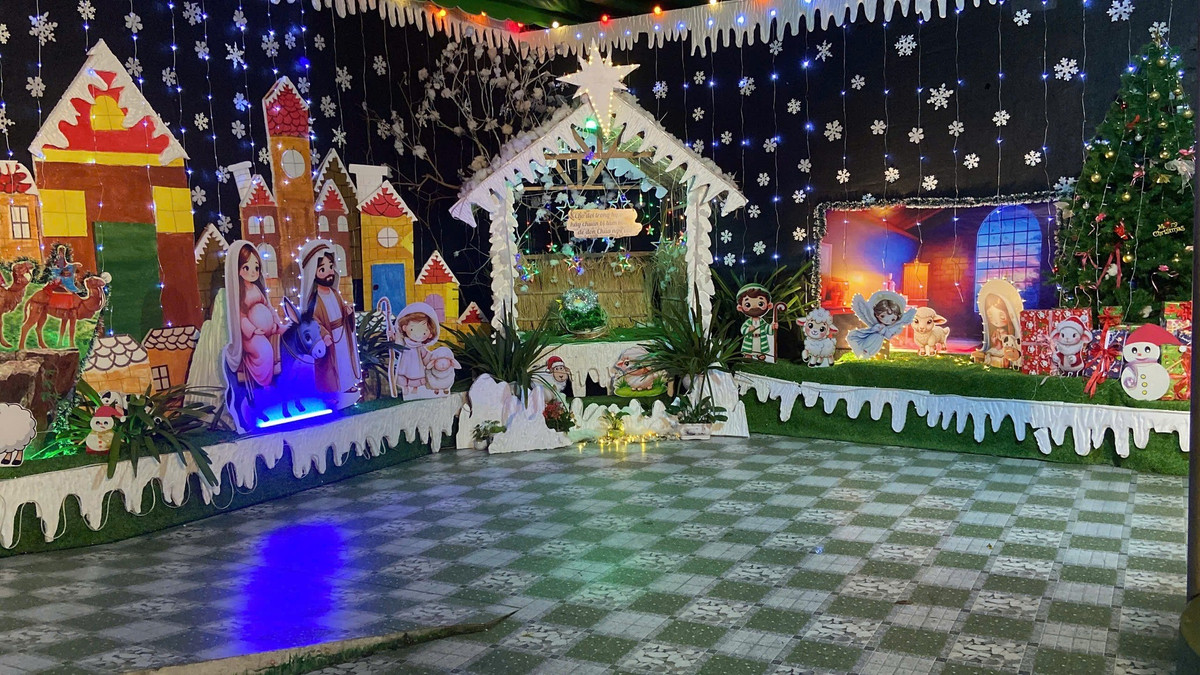 Đền thánh Quần Phương (xã Hải Hậu) là một trong những công trình tôn giáo lâu đời, gắn bó với đời sống tín ngưỡng của người dân địa phương suốt gần một thế kỷ.