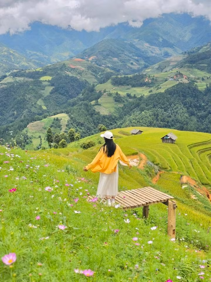 Đây là điểm đến phù hợp cho những ai muốn tránh xa phố thị ồn ào, hòa mình vào không gian núi rừng và lưu giữ những khoảnh khắc đáng nhớ giữa biển lúa bậc thang. Ảnh Thu Ngoác