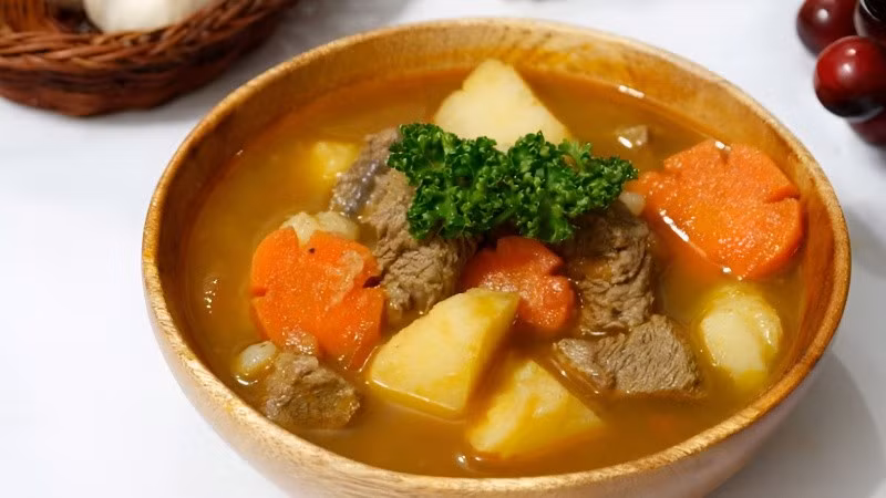 Nghiên cứu tại Đại học Yale năm 2017 cho thấy glycine có khả năng chống viêm mạnh mẽ, giảm các triệu chứng của bệnh viêm ruột và hội chứng rò rỉ ruột, đồng thời cân bằng hệ vi sinh đường ruột, tăng hiệu quả hấp thụ dưỡng chất. Ảnh minh họa