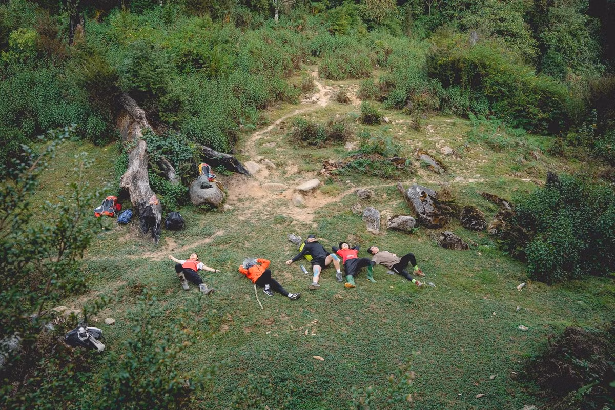 Mỗi mùa Sa Mu lại khoác một màu áo riêng. Từ tháng 9 đến tháng 11, lá phong chuyển vàng, đỏ, nhuộm cả sườn núi trong sắc thu lãng mạn. Ảnh Thương Nguyễn