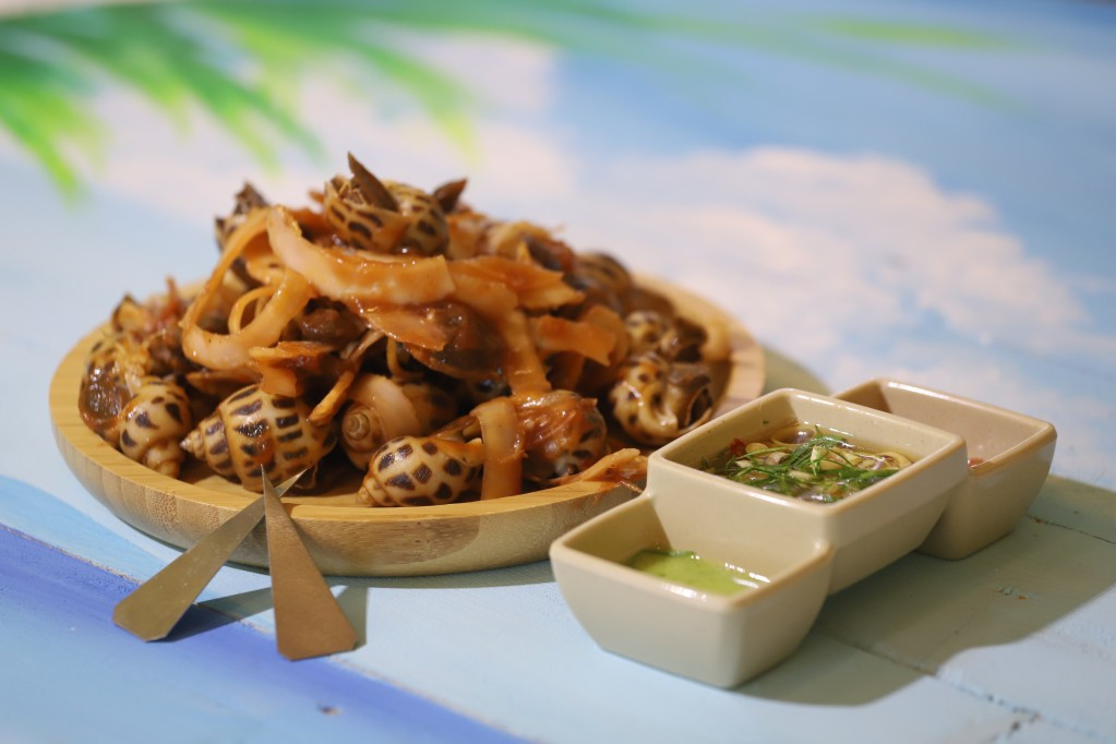 Đồng thời, sự hiện diện của omega-3 và kali giúp điều hòa huyết áp, hạn chế tích tụ cholesterol xấu trong máu, từ đó góp phần bảo vệ sức khỏe tim mạch và giảm nguy cơ mắc các bệnh lý liên quan. Ảnh minh họa