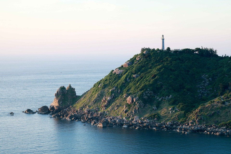 Chính sự kết hợp giữa cảnh quan tự nhiên, công trình lịch sử và giá trị biểu tượng đã khiến hải đăng Đại Lãnh trở thành điểm đến không thể bỏ qua trong hành trình khám phá Phú Yên. Ảnh TTXVN