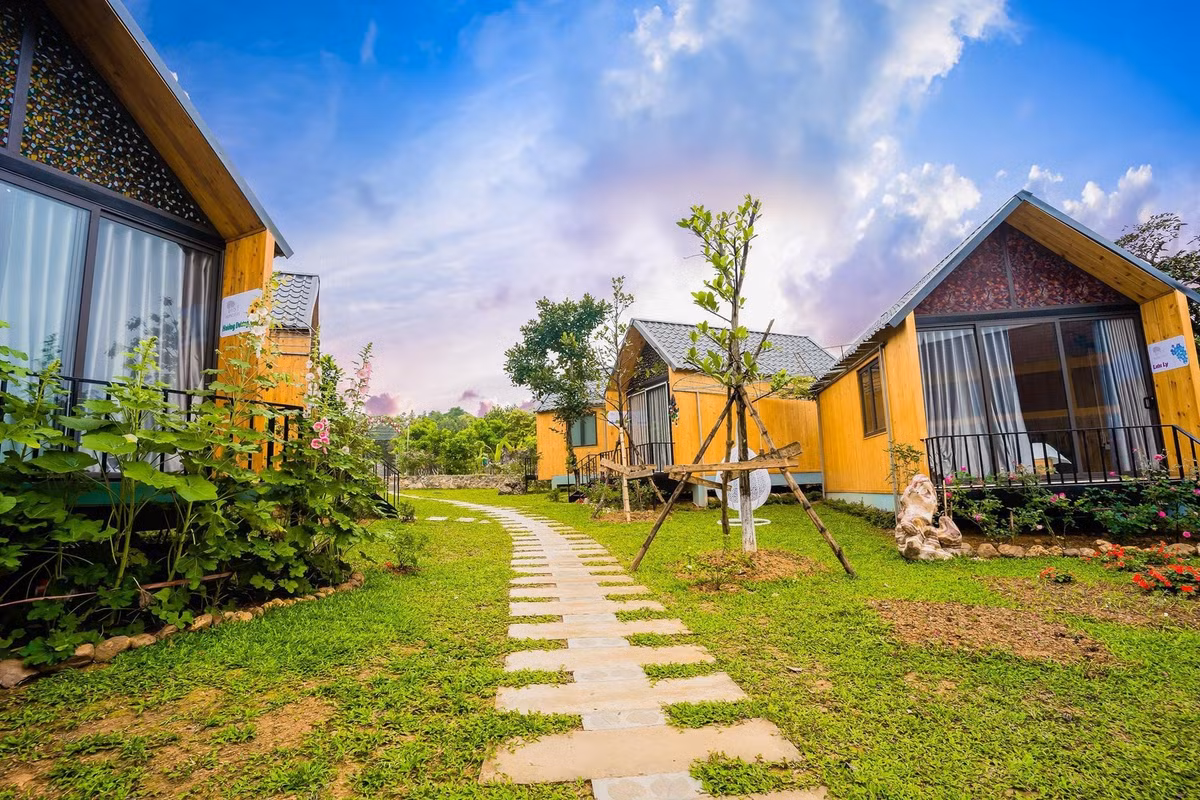 Homestay và farmstay mọc lên ngày càng nhiều ở Ba Vì, cung cấp không gian riêng tư, gần gũi thiên nhiên, phục vụ cả nhóm bạn lẫn gia đình nhỏ. Ảnh Internet