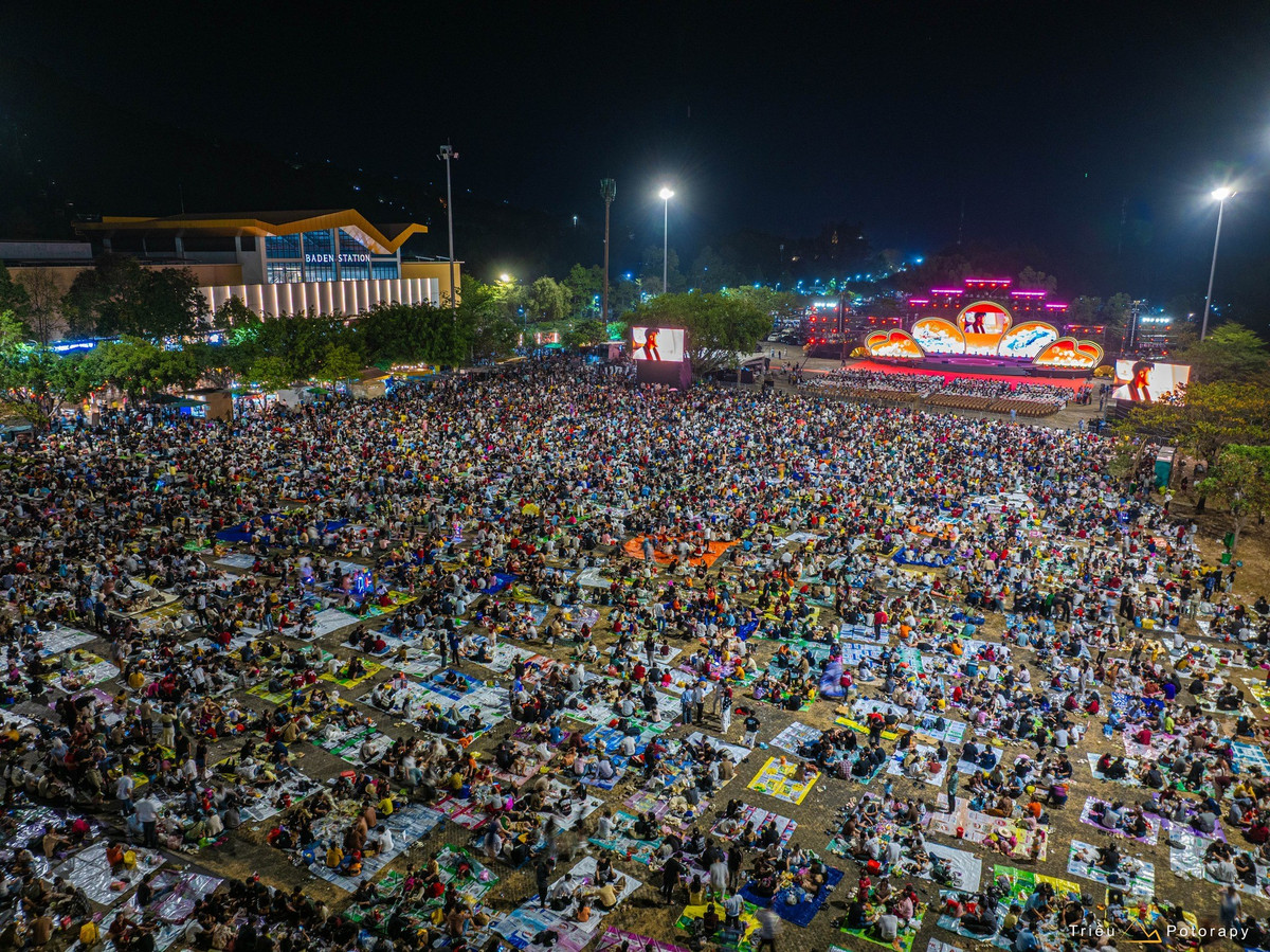 Hội Xuân núi Bà Đen được xem là sự kiện văn hóa du lịch tiêu biểu của Tây Ninh, diễn ra từ mùng 4 đến 16 tháng giêng âm lịch.