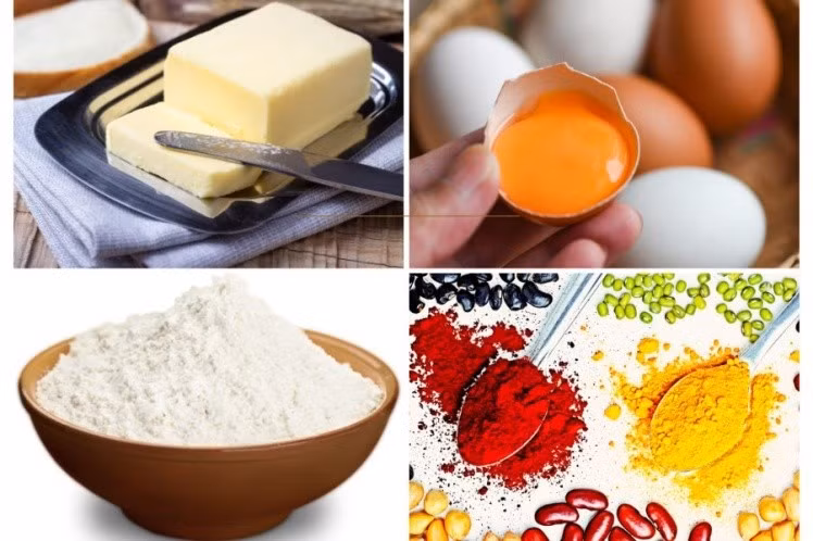 Để làm bánh cookie Noel, người làm cần chuẩn bị hai phần riêng biệt gồm bánh quy và đường icing trang trí. Phần bánh quy sử dụng bơ nhạt để mềm ở nhiệt độ phòng, đường xay, lòng đỏ trứng và bột mì đa dụng – đều là những nguyên liệu phổ biến, dễ tìm. Trong khi đó, phần icing gồm đường xay, lòng trắng trứng, nước cốt chanh và màu thực phẩm với các gam màu quen thuộc như đỏ, xanh, trắng, giúp chiếc bánh mang đậm không khí Giáng sinh. Ảnh minh họa