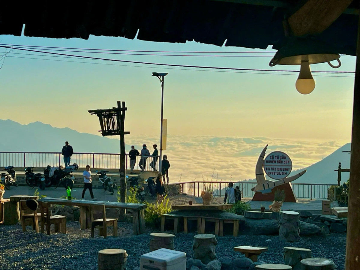 View - Du lịch Tà Xùa, 5 quán cà phê săn mây khiến du khách say lòng | Báo Tri thức và Cuộc sống - TIN TỨC PHỔ BIẾN KIẾN THỨC 24H