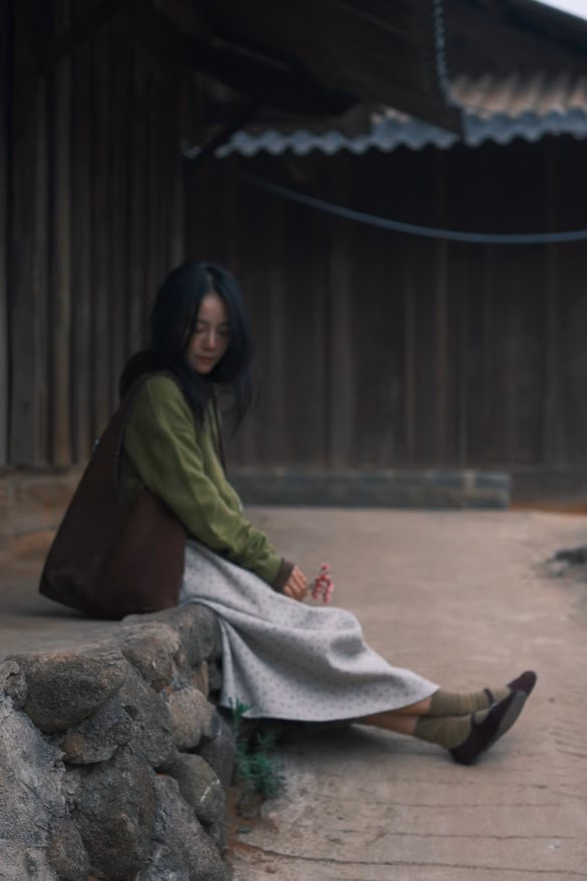 Giữa những ngày cuối năm, khi nhiều nơi còn chìm trong sắc xám mùa đông, Mường Típ đã rực rỡ hoa anh đào – như một lời mời gọi nhẹ nhàng dành cho những ai muốn tìm về một mùa Xuân khác, bình yên và rất đỗi nên thơ. Ảnh haflee412