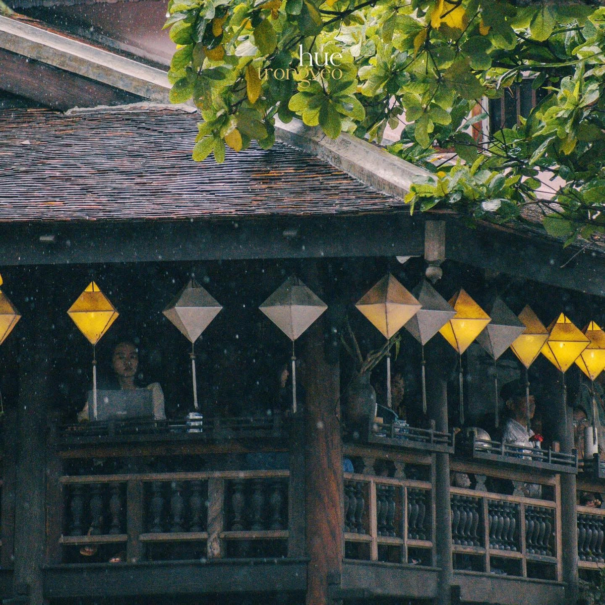 hue2.jpg