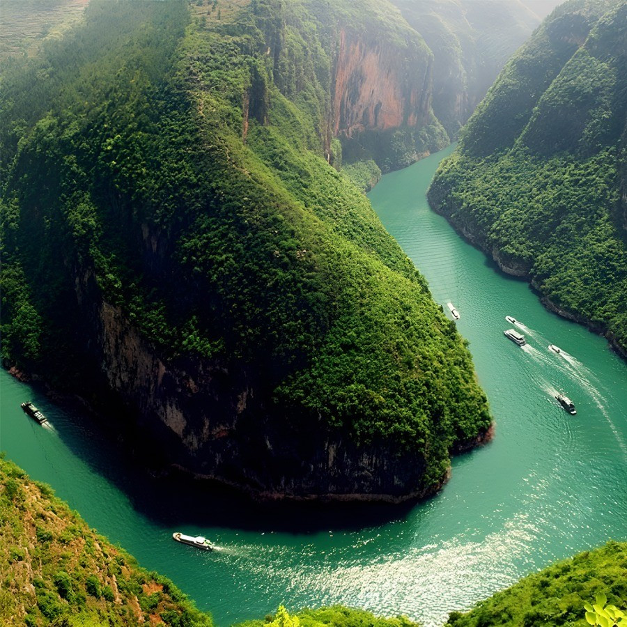 سال کے آخر میں، جب موسم ٹھنڈا ہوتا ہے اور میو ویک میں گھومتی ہوئی پہاڑی سڑکوں پر بکواہیٹ کے پھول اور جنگلی سورج مکھی کھلتے ہیں، دریائے Nho Que ایک جیڈ سبز ریشم کی پٹی کی طرح گہرے کھائی کے درمیان گھومتا ہوا دکھائی دیتا ہے، جس سے ایک ایسا شاندار منظر پیدا ہوتا ہے جسے کسی بھی سیاح کو بھولنا مشکل ہو گا۔ تصویر: لی ٹریول