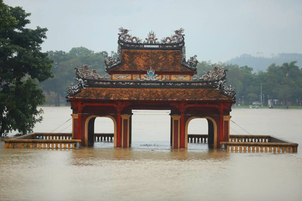 Di tích Nghinh Lương Đình. Ảnh Báo Văn Hóa hue-ngap.jpg