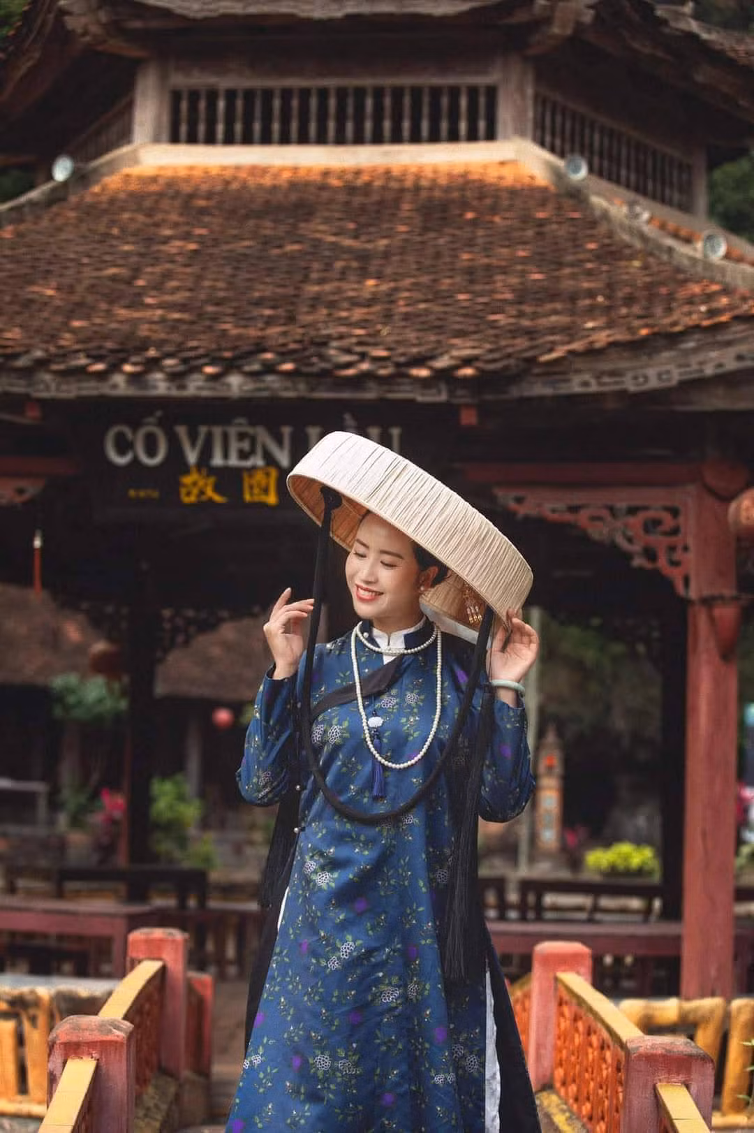 Mỗi góc nhỏ đều mang đến cảm giác hoài niệm, đưa người tham quan trở về một thời đã xa, nơi làng quê Việt vẫn giữ được nhịp sống chậm rãi, thanh bình. Ảnh Fanpage Cố Viên Lầu