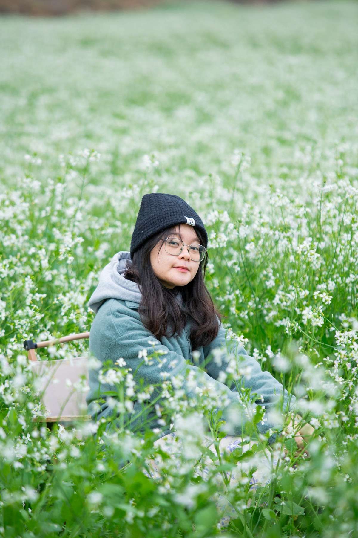 I hagene som er åpne for publikum, er billettprisen vanligvis rundt 30 000 VND per person, og besøkende kan fritt ta bilder uten tidsbegrensning. Foto av oss tre.
