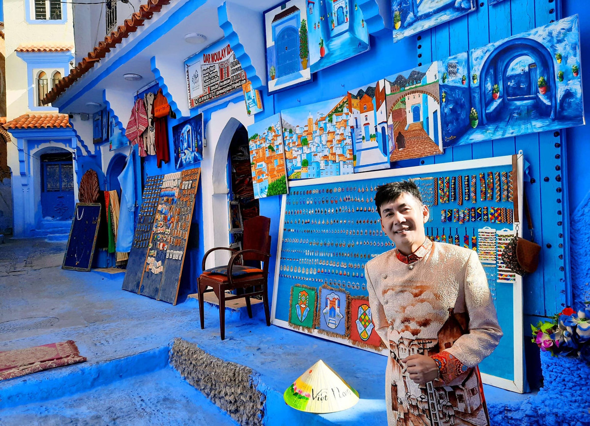 Đoan Trường ao ước mình sẽ mang theo những chiếc áo dài trong những chuyến đi tiếp theo năm 2025 như Quảng trường Kim Nhật Thành tại Triều Tiên, Mũi Hảo Vọng ở Nam Phi, thánh địa Machu Picchu tại Peru...