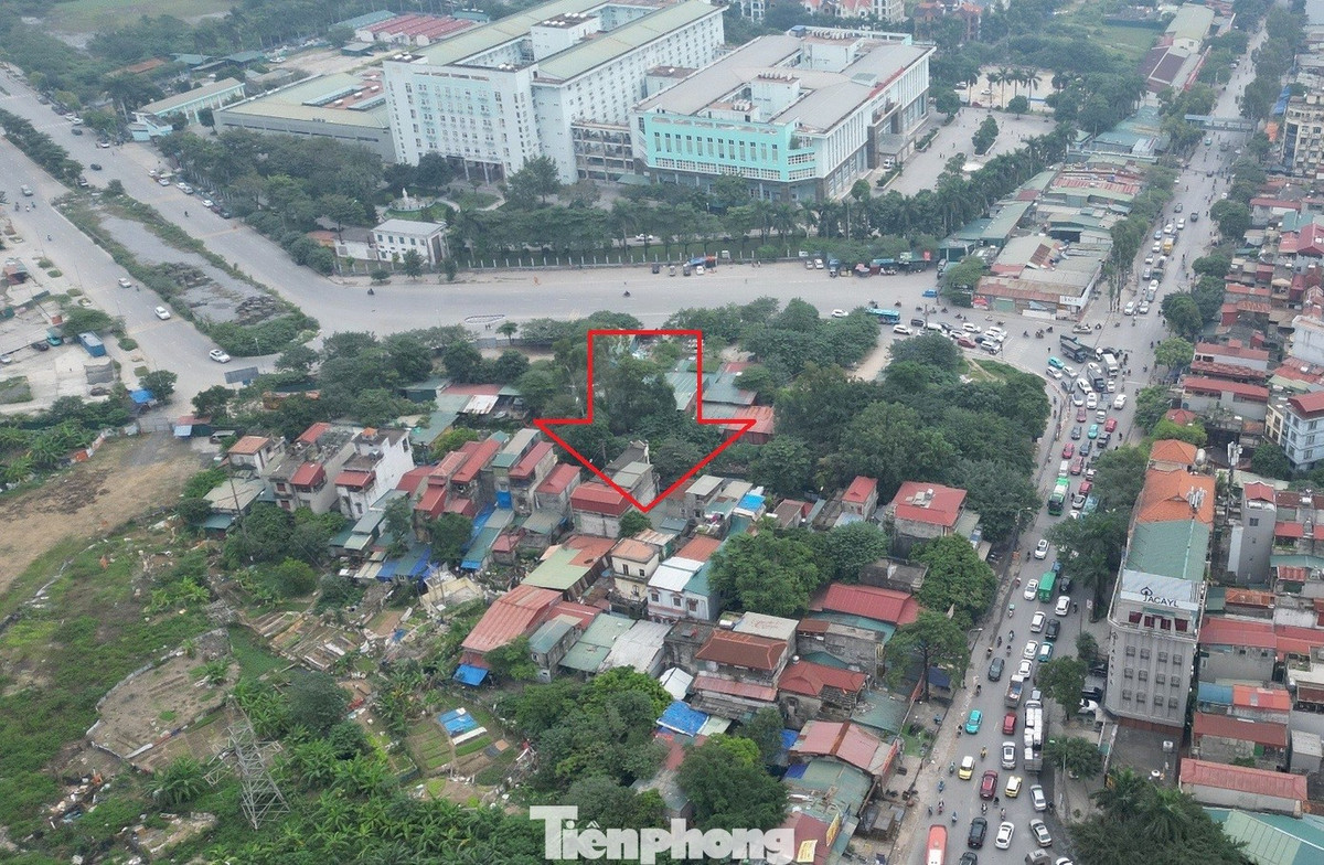 View - Nút giao ‘dị dạng’ ở Hà Nội lại vỡ tiến độ mặt bằng, giao thông ùn tắc | Báo Tri thức và Cuộc sống - TIN TỨC PHỔ BIẾN KIẾN THỨC 24H