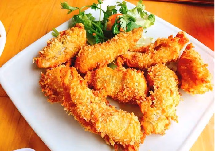 Nhờ chứa vitamin D và canxi, cá khoai cũng góp phần giúp xương chắc khỏe, phòng ngừa loãng xương, đặc biệt phù hợp với người già, trẻ nhỏ và phụ nữ. Ảnh minh họa