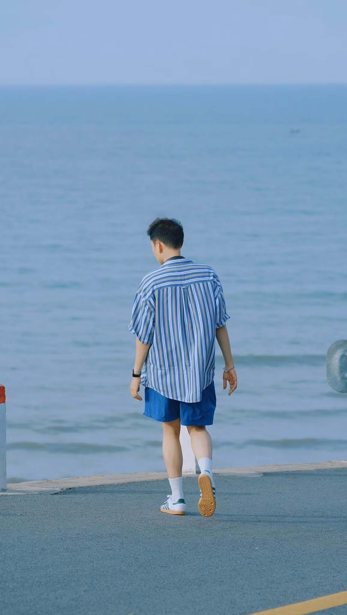 Vị trí thuận tiện, chỉ cách trung tâm Phan Thiết khoảng 6km và gần các điểm tham quan nổi tiếng như Lầu Ông Hoàng, Tháp Pô Sah Inư hay bãi đá Ông Địa, giúp nơi đây trở thành điểm dừng chân hấp dẫn trên hành trình khám phá thành phố biển. Ảnh Việt Long