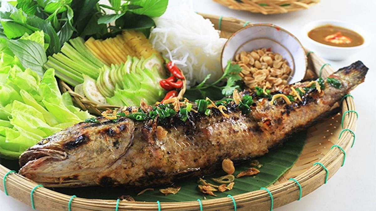 Người có hệ tiêu hóa yếu, thường xuyên đầy hơi, khó tiêu, tiêu chảy hoặc táo bón cũng được khuyến cáo hạn chế ăn cá lóc vì hàm lượng đạm cao có thể khiến triệu chứng nặng hơn. Ảnh minh họa/ Nguồn internet