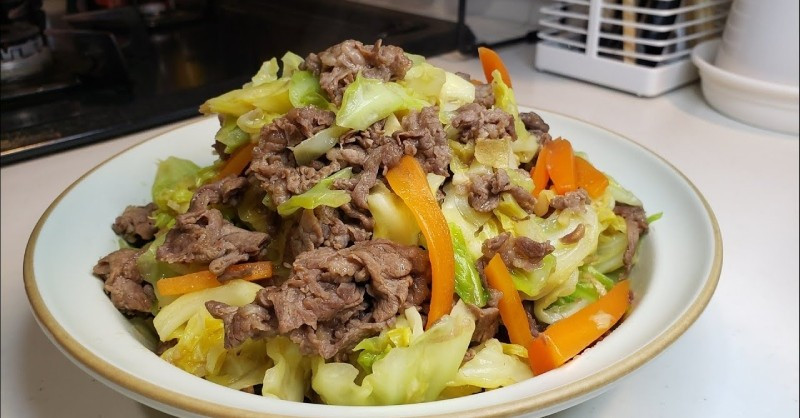 Ở góc nhìn Đông y, cải thảo có vị ngọt nhẹ, tính mát, công dụng thanh nhiệt, giải độc, lợi tiểu và nhuận tràng. Ảnh minh họa