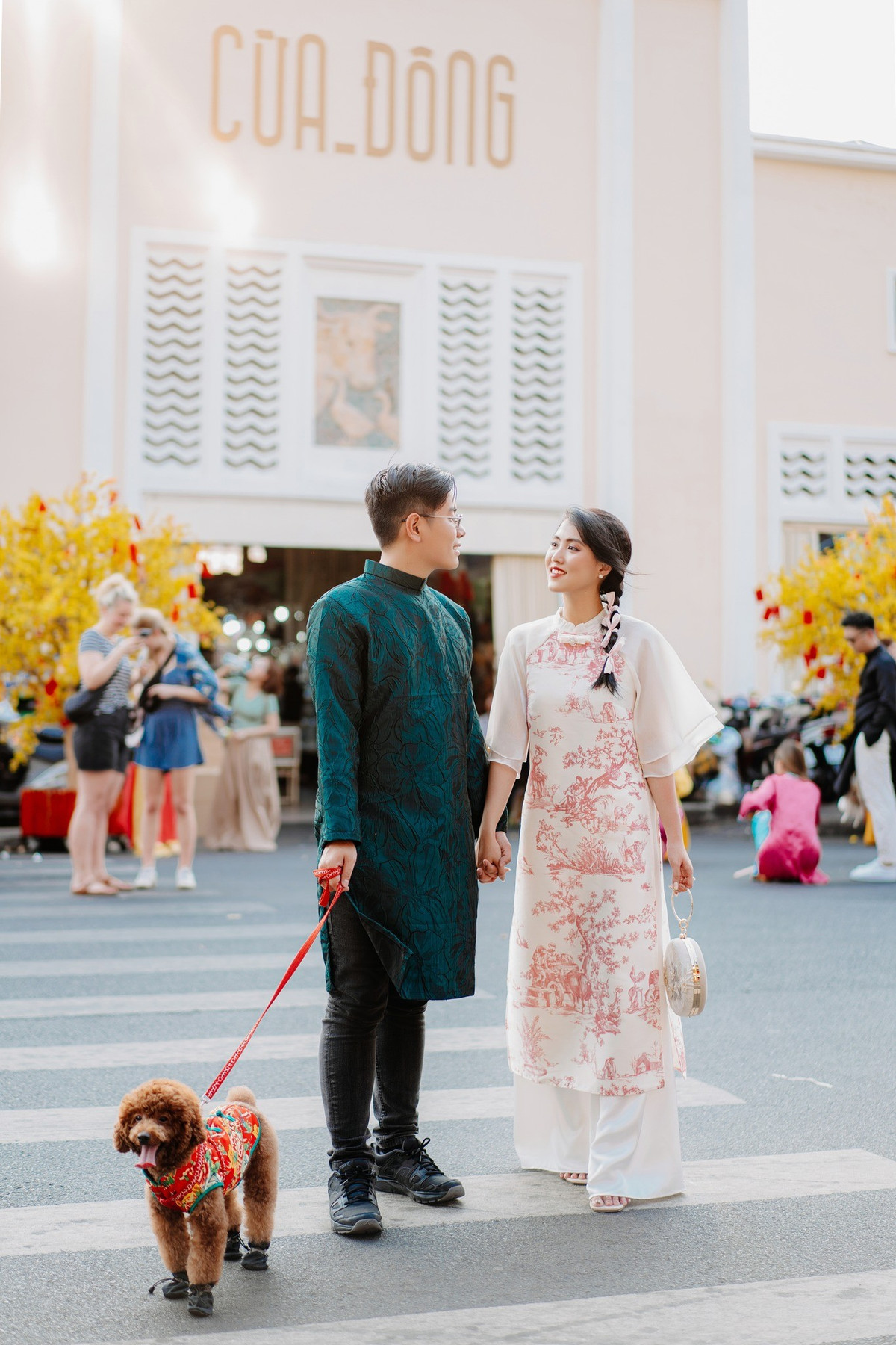 Việc chỉnh trang Chợ Bến Thành nằm trong kế hoạch tổng thể của thành phố nhằm chuẩn bị đón Tết Bính Ngọ 2026. Ảnh Thiện Phúc