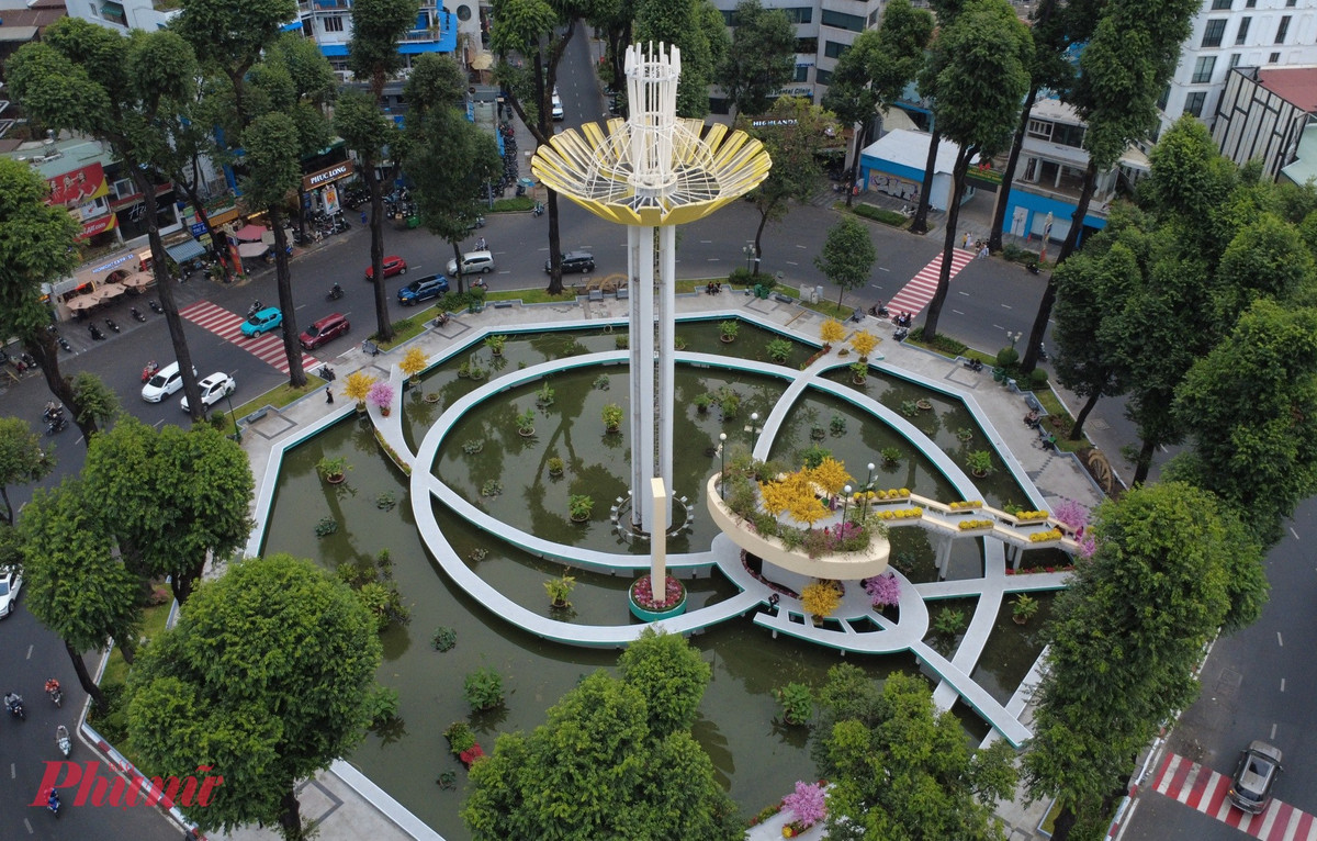 Cùng với chợ Bến Thành, Hồ Con Rùa cũng đã hoàn thành công tác chỉnh trang. Ảnh Baophunu