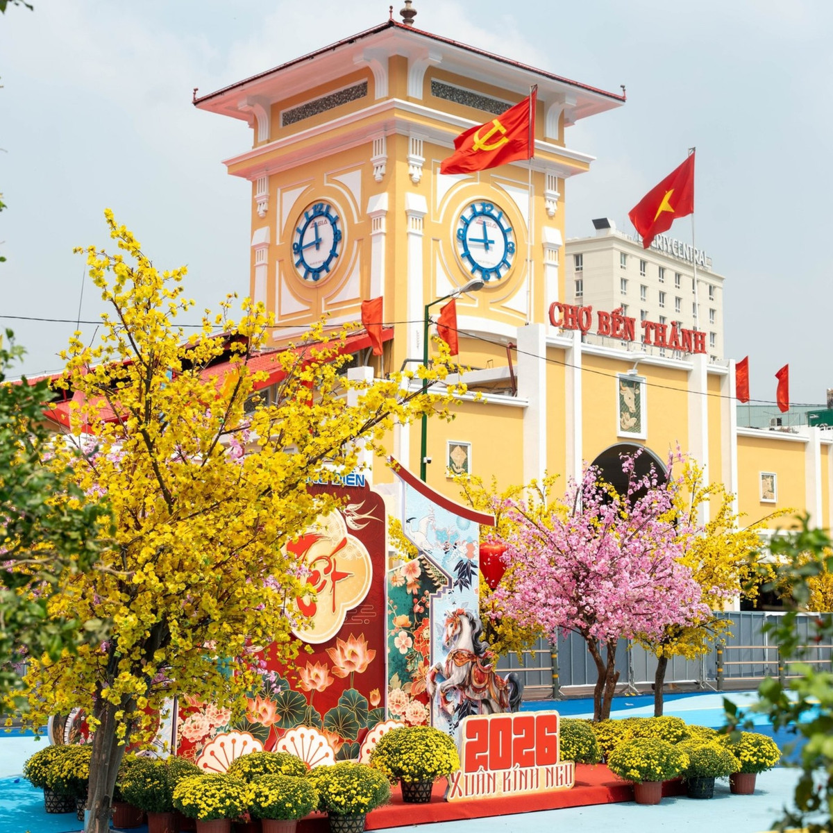 Không ít du khách xem đây là điểm dừng chân lý tưởng để cảm nhận nhịp sống đô thị, đồng thời tìm hiểu về lịch sử, văn hóa của TP HCM ngay từ trung tâm thành phố. Ảnh nguồn Internet