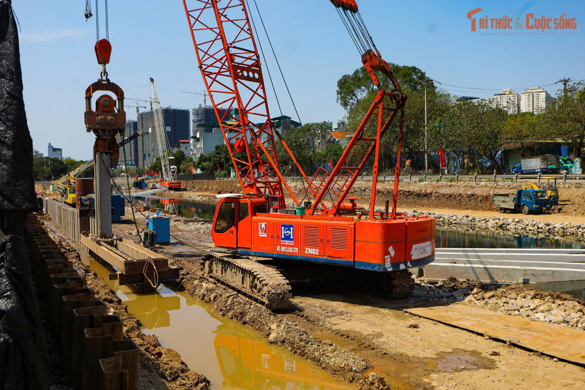 Theo thiết kế, tuyến cải tạo có tổng chiều dài hai bờ khoảng 5,3 km, đi qua địa bàn xã Đại Thanh (TP Hà Nội). Tổng mức đầu tư của dự án gần 681 tỷ đồng, sử dụng nguồn vốn từ ngân sách thành phố. Công trình được chia thành hai đoạn chính. Trong đó, đoạn từ đập Quang đến Quốc lộ 1A dài khoảng 4 km, còn đoạn từ Quốc lộ 1A đến Trạm bơm Yên Sở dài khoảng 1,8 km.