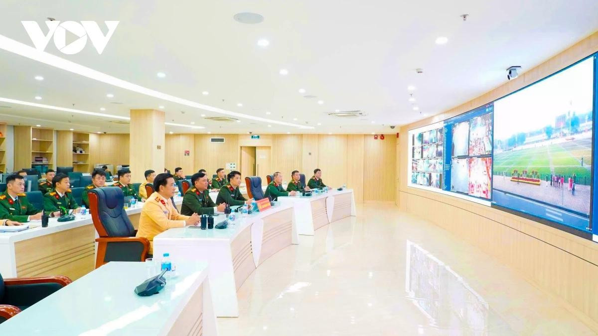 Theo Công an thành phố Hà Nội, trong thời gian diễn ra Đại hội đại biểu toàn quốc lần thứ XIV của Đảng, công tác bảo đảm trật tự, an toàn giao thông (TTATGT) trên địa bàn Thủ đô được đặt ra với yêu cầu cao nhất, không để xảy ra tình huống đột xuất, bất ngờ, không để gián đoạn giao thông dù chỉ trong thời gian ngắn.