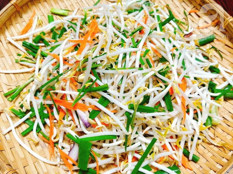 Diệp lục trong giá đỗ còn phân hủy amin nitrit chất dễ hình thành trong thực phẩm chế biến, từ đó giảm nguy cơ ung thư đường tiêu hóa. Isoflavone hợp chất tự nhiên trong đậu cũng góp phần giảm tỷ lệ ung thư vú ở phụ nữ. Ảnh minh họa