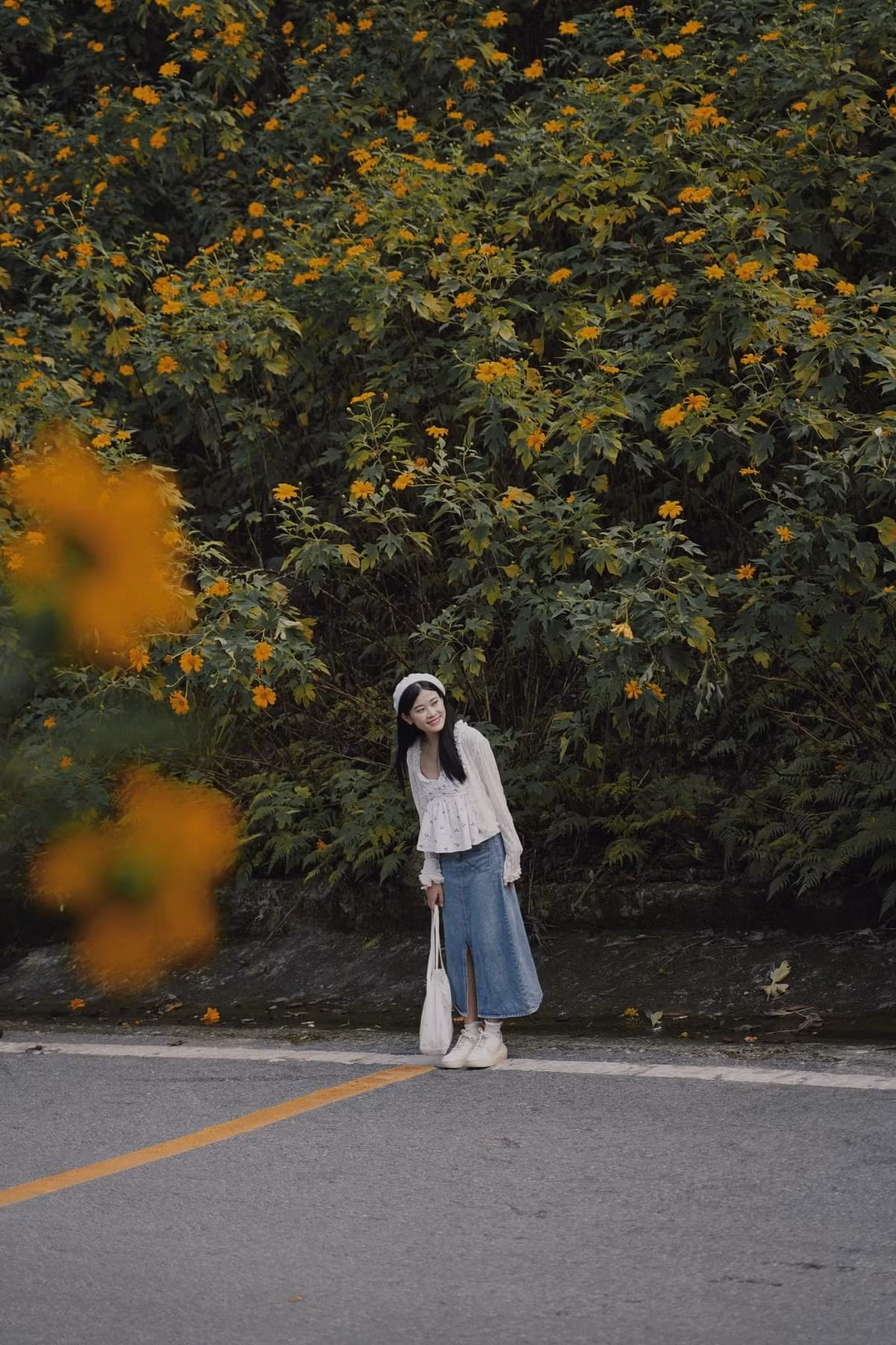 Theo thông tin từ Vườn quốc gia Ba Vì, giá vé tham quan hiện nay là 60.000 đồng/lượt đối với người lớn, 20.000 đồng đối với sinh viên, 10.000 đồng đối với học sinh và 30.000 đồng với người cao tuổi, người khuyết tật. Ảnh Phương Tali