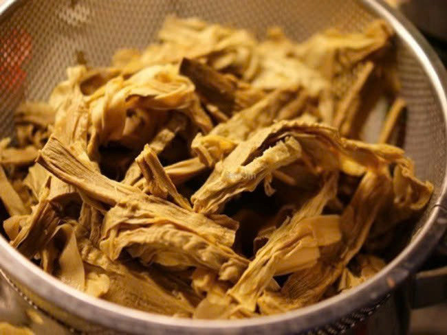 Dù vậy, chuyên gia khuyến cáo người dân không nên ăn quá nhiều măng trong một ngày, mức hợp lý là dưới 500g để tránh gây áp lực cho hệ tiêu hóa. Ảnh minh họa/ Nguồn internet