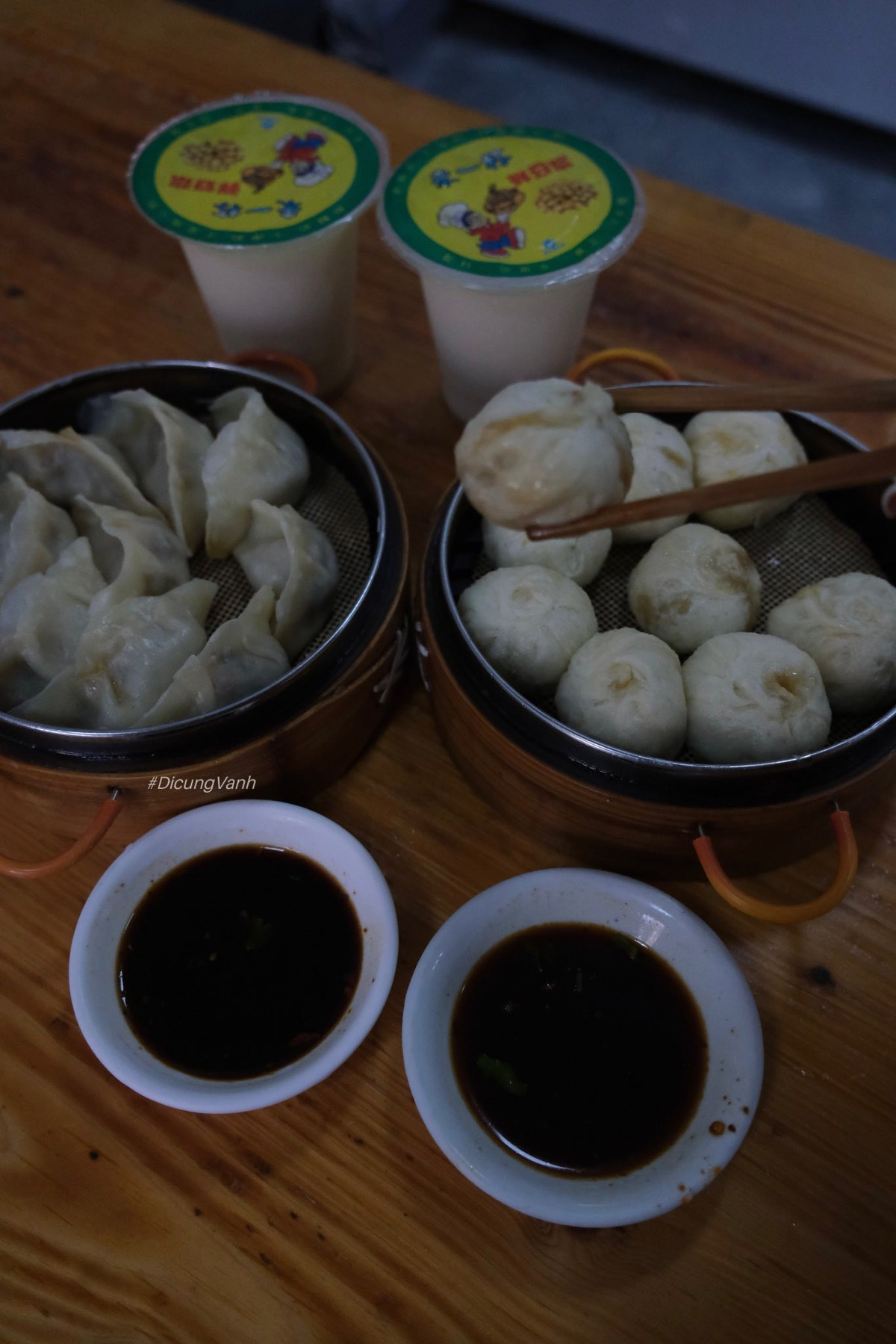 Khoảng cách gần, thủ tục đơn giản, chi phí vừa phải cùng trải nghiệm ẩm thực đa dạng khiến Hà Khẩu trở thành điểm đến lý tưởng cho những chuyến du lịch ngắn ngày, đặc biệt phù hợp với du khách trẻ muốn trải nghiệm cảm giác “ra nước ngoài” mà không cần chuẩn bị quá cầu kỳ.