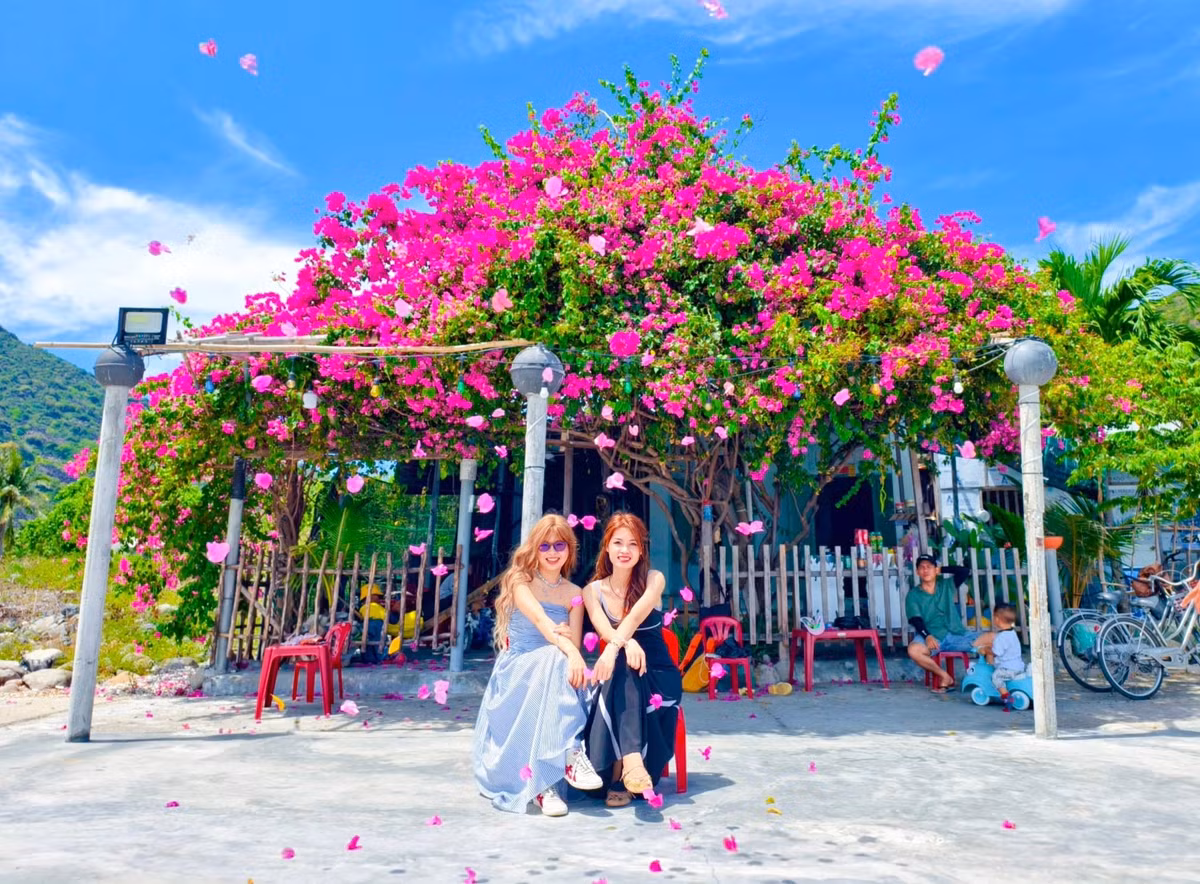 Một chốn dừng chân cho những ai đang tìm kiếm sự bình yên, cho những tâm hồn cần được chữa lành bằng thiên nhiên. Ảnh Thiều Sang