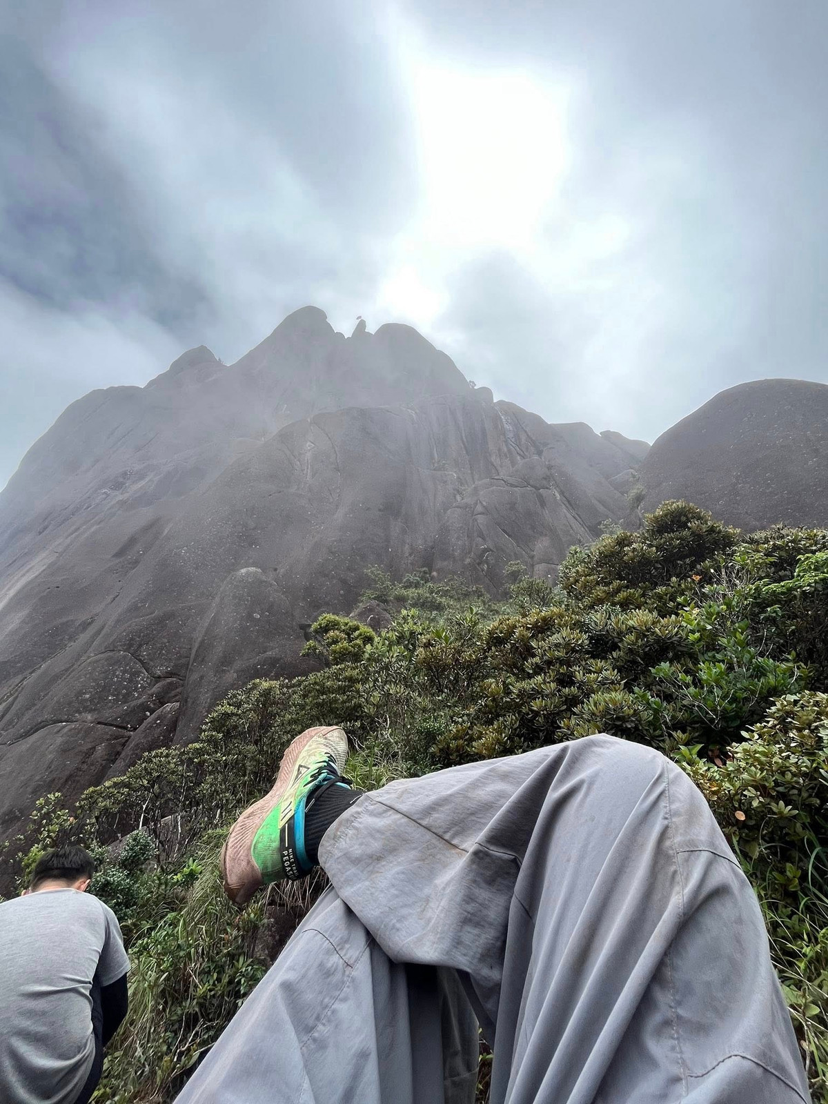 Chư Mư không phải là điểm đến dễ dãi, nhưng chính điều đó lại khiến nó đáng để khám phá. Nếu du khách đang tìm một nơi đủ hoang sơ, đủ thử thách và đủ sâu sắc để làm mới lại tinh thần, thì hãy để Chư Mư là lời mời gọi trong mùa hành trình sắp tới. Ảnh Phuong Dung