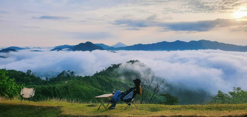 Nằm sâu dưới chân dãy Ngọc Linh, hành trình đến nóc Tăk Pổ đòi hỏi sự kiên nhẫn và đam mê khám phá. Ảnh VT