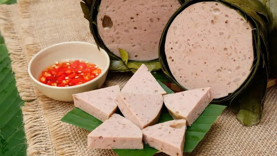 Các chuyên gia khuyến cáo người tiêu dùng nên ưu tiên lựa chọn thực phẩm có nguồn gốc rõ ràng, mua tại cơ sở uy tín, có nhãn mác và thông tin xuất xứ đầy đủ. Tránh mua những sản phẩm quá dai, quá trắng, để lâu không hỏng – đây là những dấu hiệu đáng nghi ngờ. Ảnh minh họa