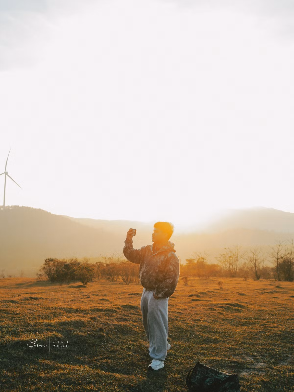 Khe Sanh không chỉ là một điểm đến du lịch, mà còn là nơi để con người chậm lại, lắng nghe chính mình và tìm lại sự cân bằng trong tâm hồn. Với những ai yêu thiên nhiên, yêu sự tĩnh lặng và mong muốn tạm rời xa nhịp sống hối hả, Khe Sanh không chỉ là nơi để đến, mà còn là nơi để nhớ và đôi khi, là nơi để trở về.