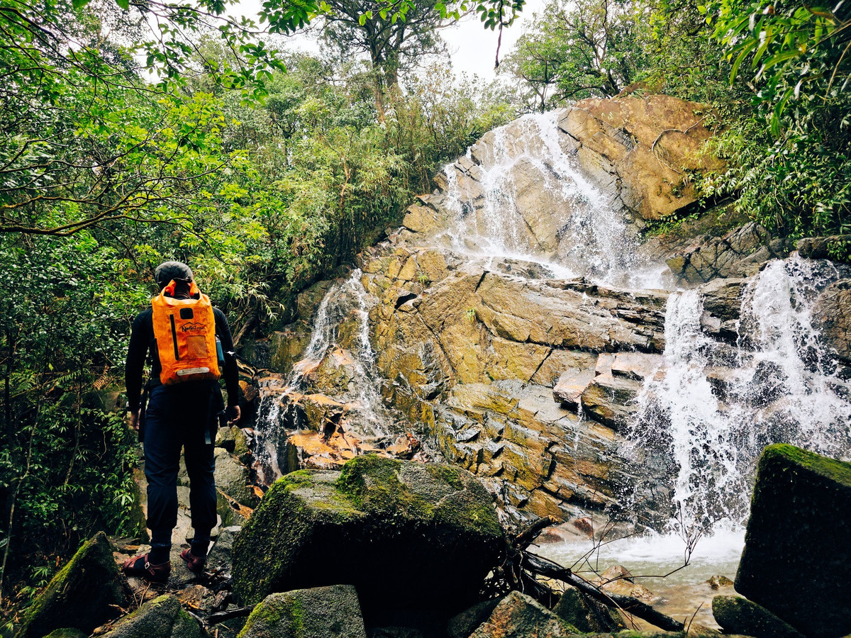 Chinh phục Pa Thiên – Voi Mẹp không ồn ào, không náo nhiệt. Đó là hành trình dành cho những ai muốn tìm lại sự cân bằng, muốn rời xa phố thị để đứng giữa đất trời, lắng nghe chính mình giữa hơi thở của đại ngàn. Ảnh Nguyễn Hải