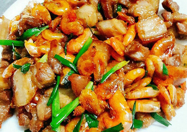 Tôm đồng còn giàu kẽm, selen và vitamin B12 – những dưỡng chất quan trọng giúp nâng cao miễn dịch, chống oxy hóa và hỗ trợ hoạt động của hệ thần kinh. Một lượng omega-3 tự nhiên trong tôm góp phần cải thiện mỡ máu và bảo vệ tim mạch. Ảnh minh họa