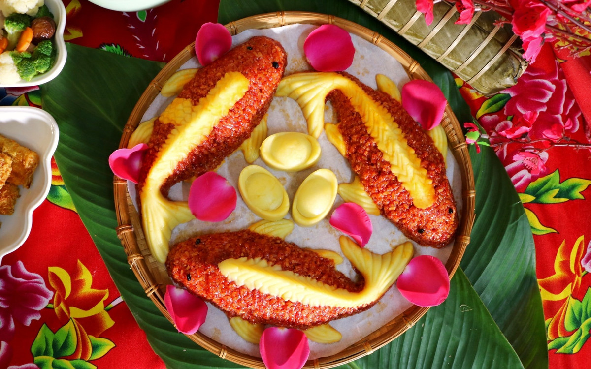 Hằng năm, cứ đến ngày 23 tháng Chạp, các gia đình Việt lại tất bật chuẩn bị mâm cúng tiễn ông Công ông Táo về chầu trời. Đây là phong tục lâu đời, gửi gắm mong ước một năm mới bình an, thuận lợi, gia đạo ấm êm. Vì vậy, mâm lễ không chỉ đầy đủ về nghi thức mà còn được chăm chút kỹ lưỡng về hình thức và ý nghĩa. Ảnh minh họa